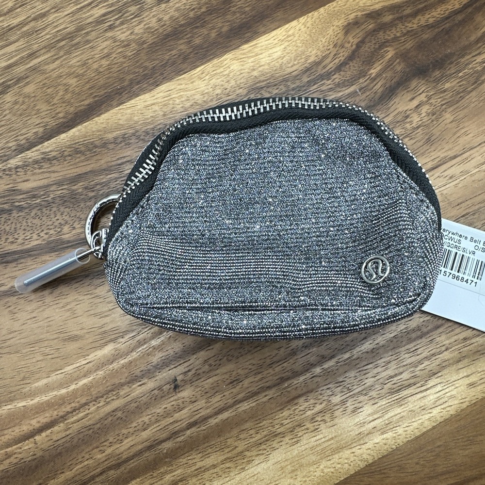 NWT Lululemon Everywhere Belt Bag Nano Glitter Silver‎